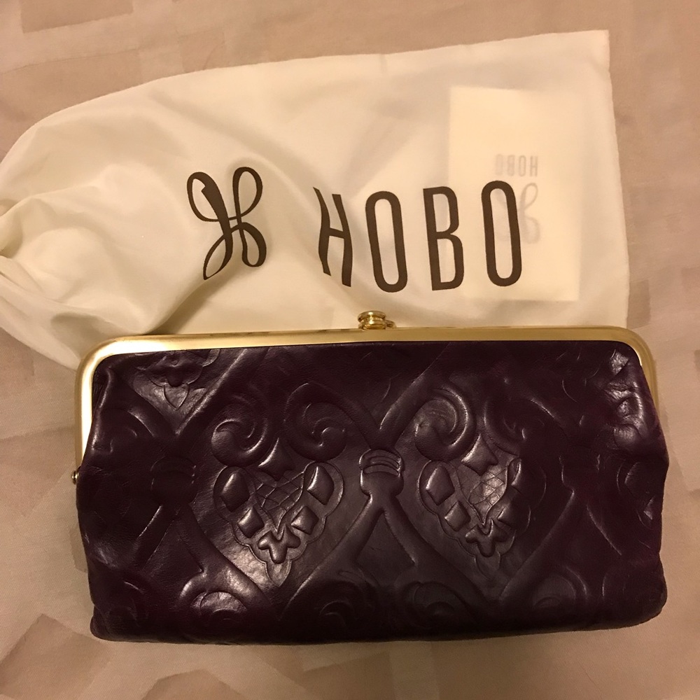 HOBO Lauren Wallet Embossed Eggplant